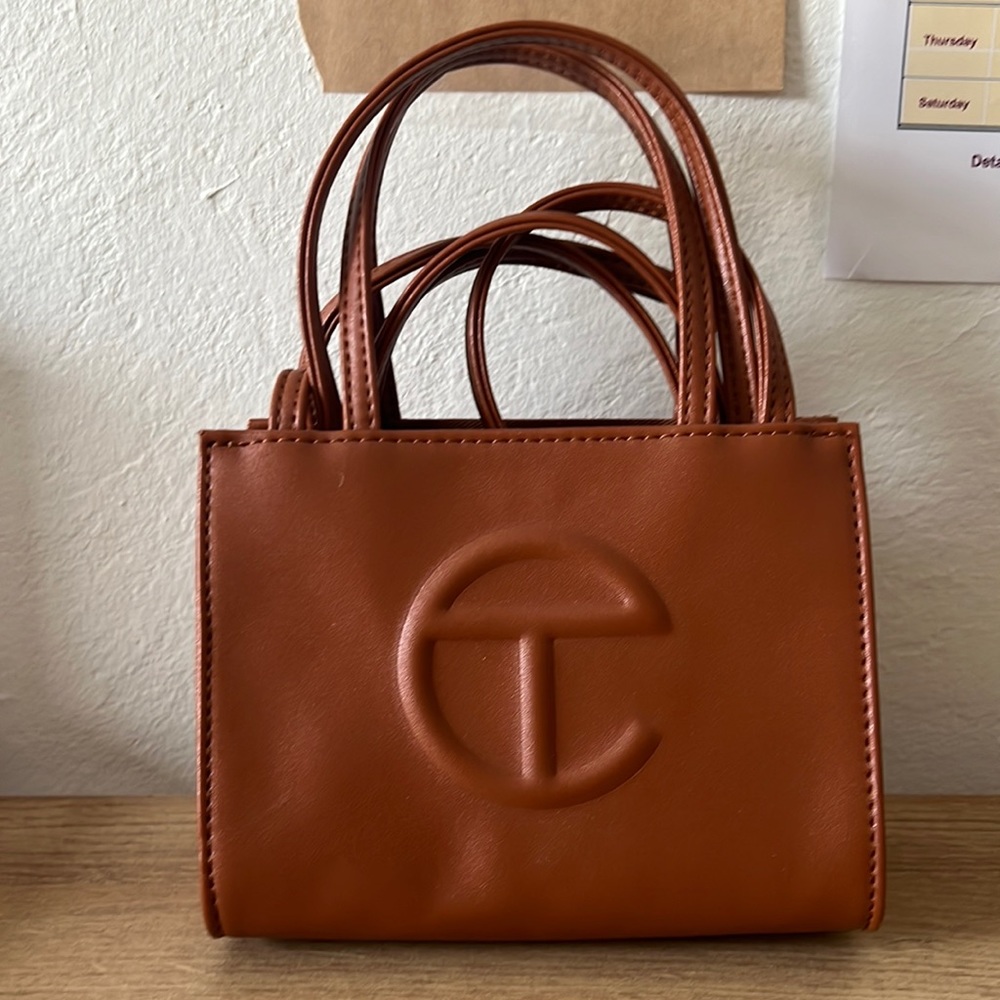 TELFAR SMALL SHOPPING BAG IN TAN